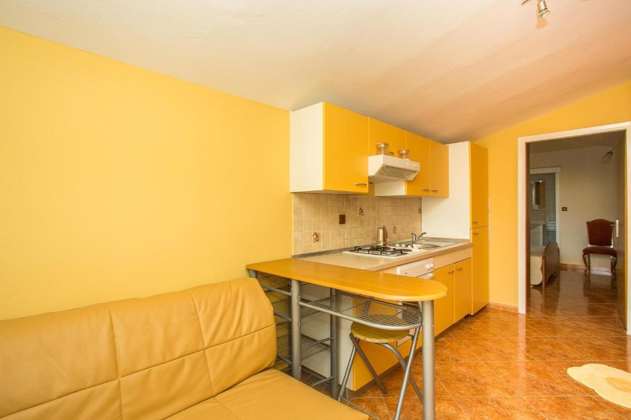 Apartments Nada Palit ภายนอก รูปภาพ